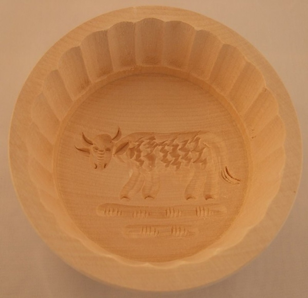 Butterform-rund-mit-Kuh-aus-Ahorn-Holz-Buttermodel-_1.jpg